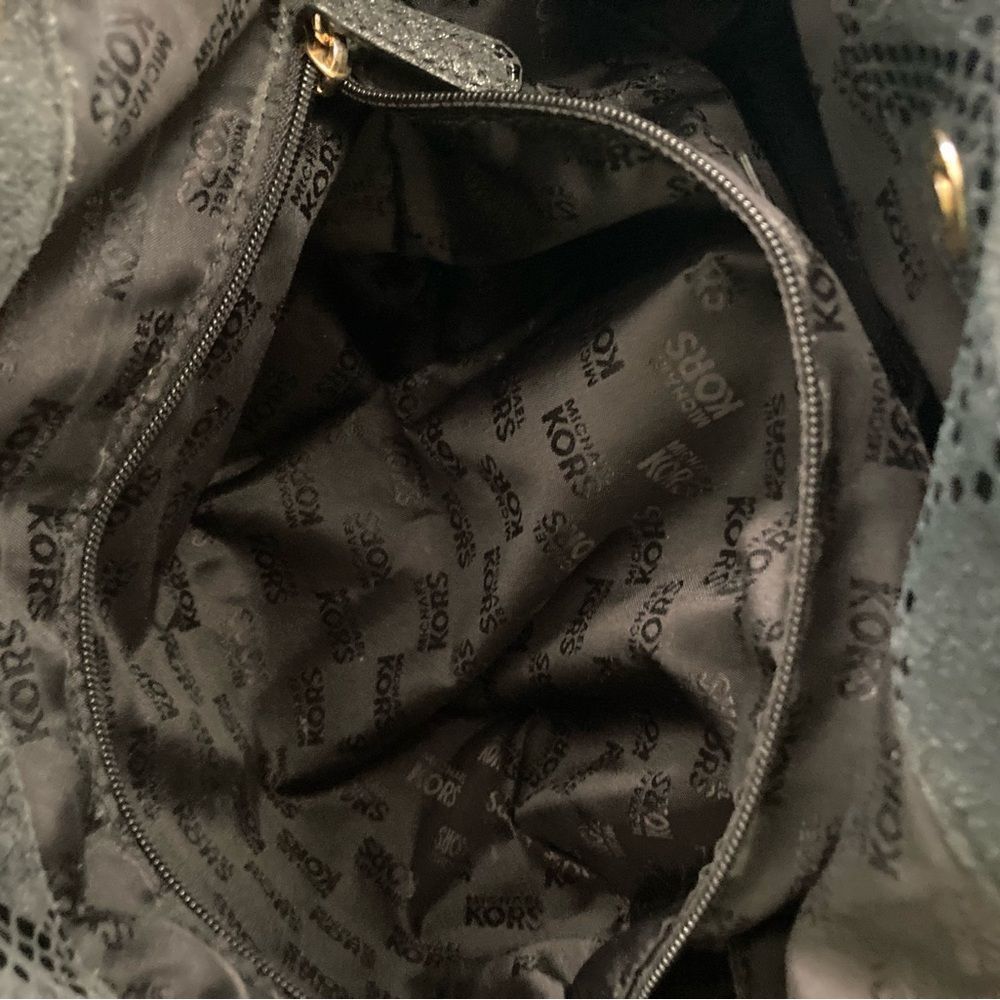 Michael Kors hobo style snakeskin bag - Picture 11 of 12